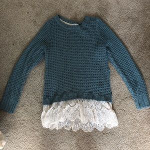 Long sweater with lace